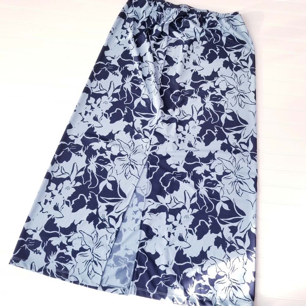 Amanda Smith Floral Mid Length Skirt Size L